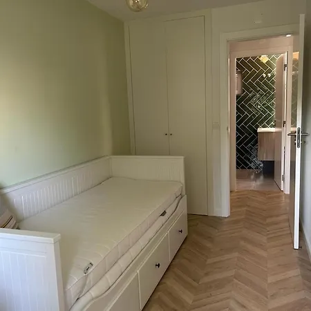 Simply Yellow Apartment Lissabon